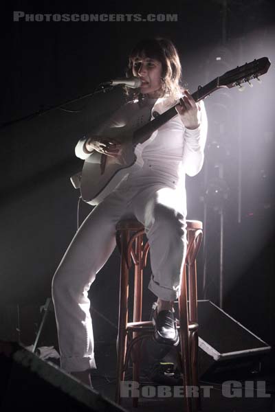 ALDOUS HARDING - 2017-11-13 - PARIS - Point Ephemere - Hannah Sian Topp